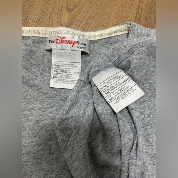 Vintage Disney Eeyore Shirt and Shorts Set, Fits Like women’s large/XL - Picture 4 of 10